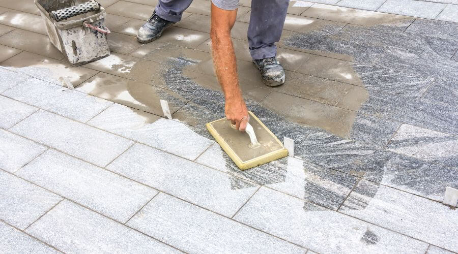 Professional gutter cleaning in Frankfort, OH